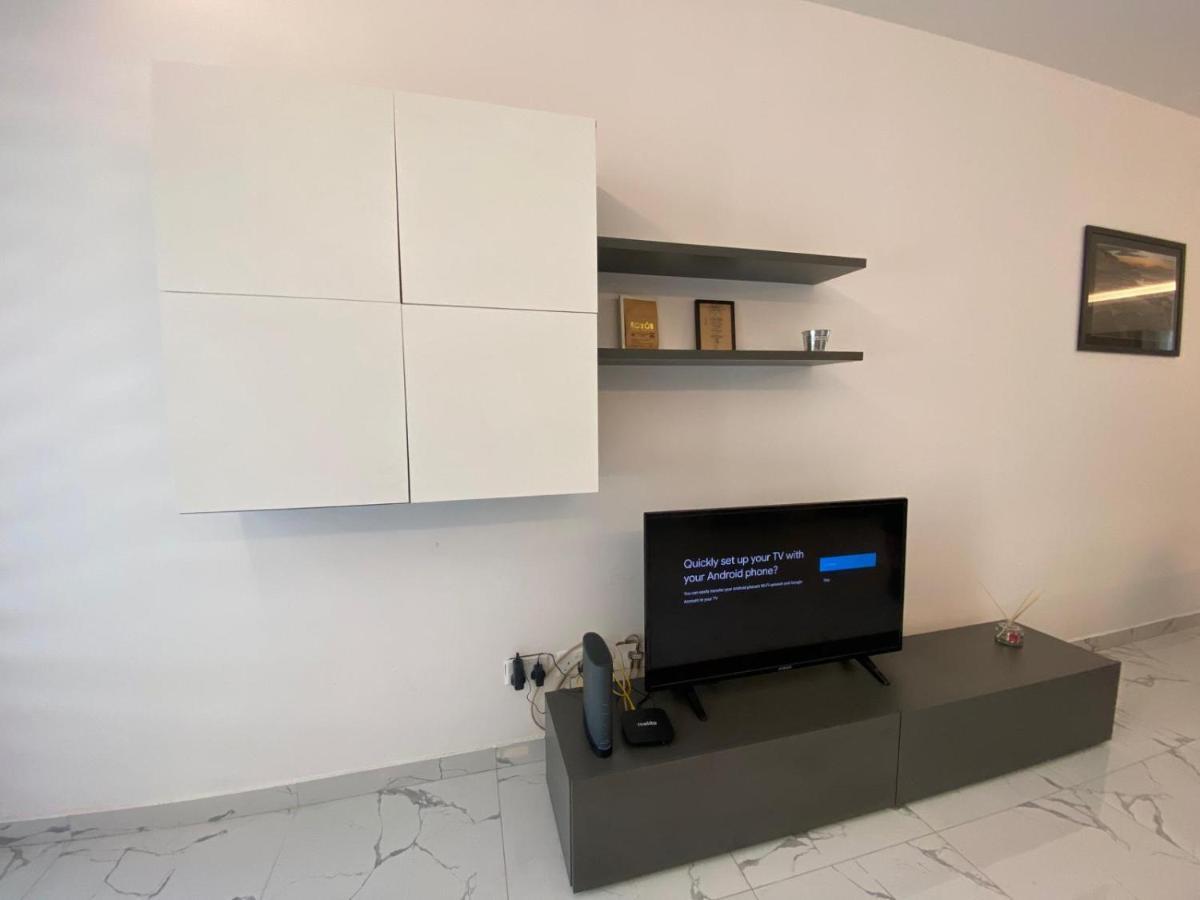 Sliema Centrally Located Apt Esterno foto