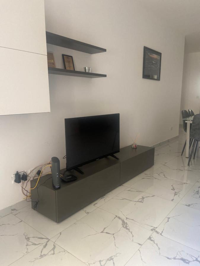 Sliema Centrally Located Apt Esterno foto